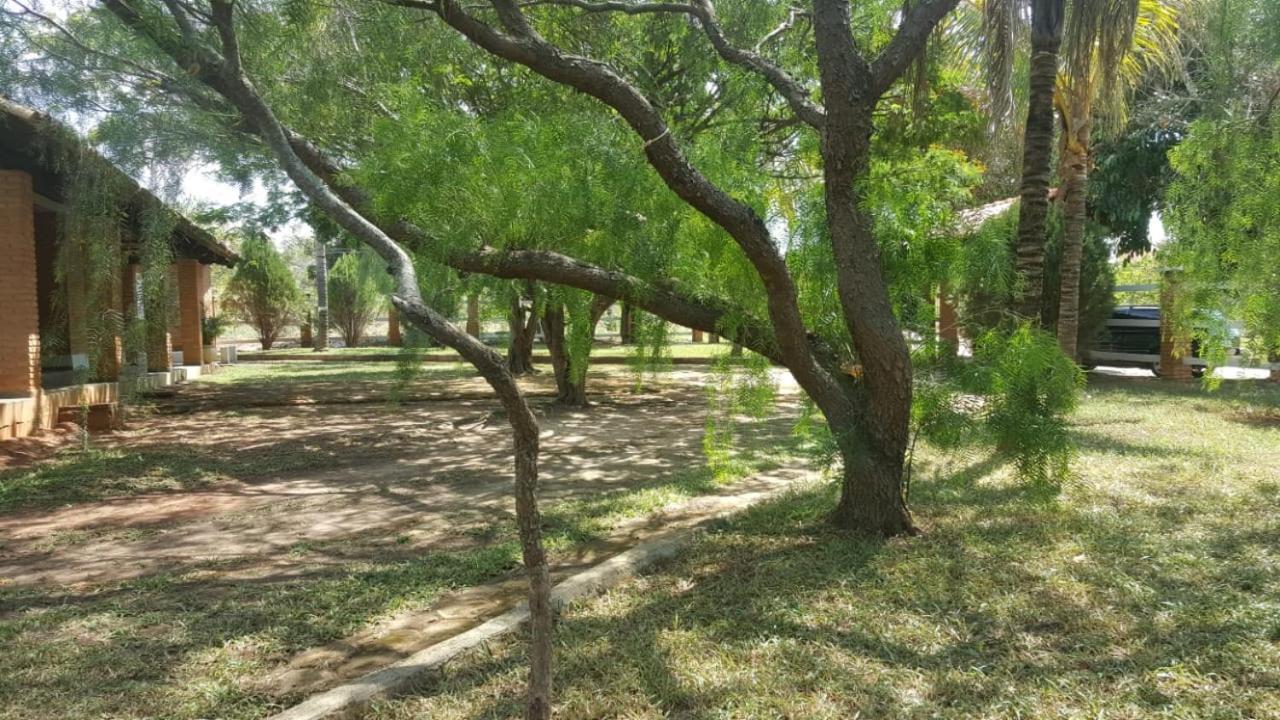 Chacara Charbella Villa Tres Ranchos Bagian luar foto